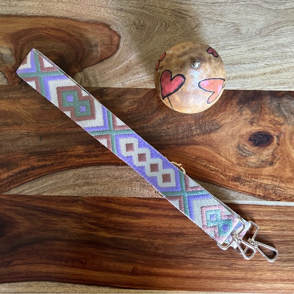 Wide Crossbody Purse Strap Chevron Diamond NWT Guitar Purse Strap Purple Green - Picture 1 of 2